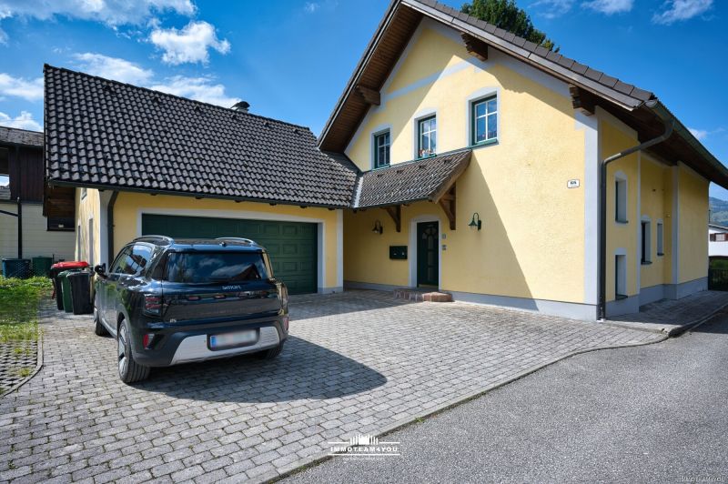 Wo Berg und See sich k�ssen: Ihr neues Zuhause. Wohnung mit traumhaften Garten und Badeplatz /  / 4853&nbsp;Steinbach am Attersee / Bild 0