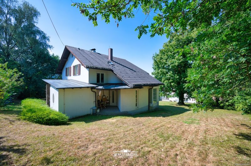 Der Traum k�nnte wahr werden-gro�z�gige Liegenschaft mit herrlichem Blick auf den Attersee und Schloss Kammer! /  / 4863&nbsp;Seewalchen / Bild 2