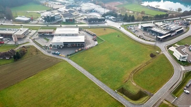 Betriebsbaugebiet - teilbar - Baurecht
In bester Lage an der B 145 - n�he A1/B1 /  / 4844&nbsp;Regau / Bild 1