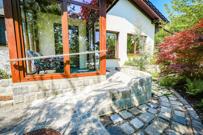 Exklusives Einfamilienhaus mit Pool, Garage, Gartenparadies & hochwertiger Ausstattung nahe Wien /  / 2230 Gnserndorf / Bild 17