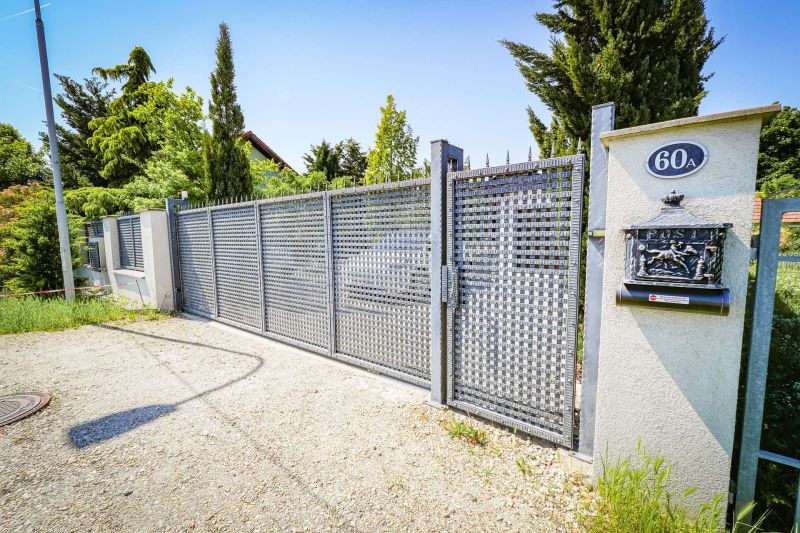GARTENPARADIES NAHE WIEN ? EXKLUSIVES EINFAMILIENHAUS MIT POOL, GARAGE & TOP-AUSSTATTUNG!