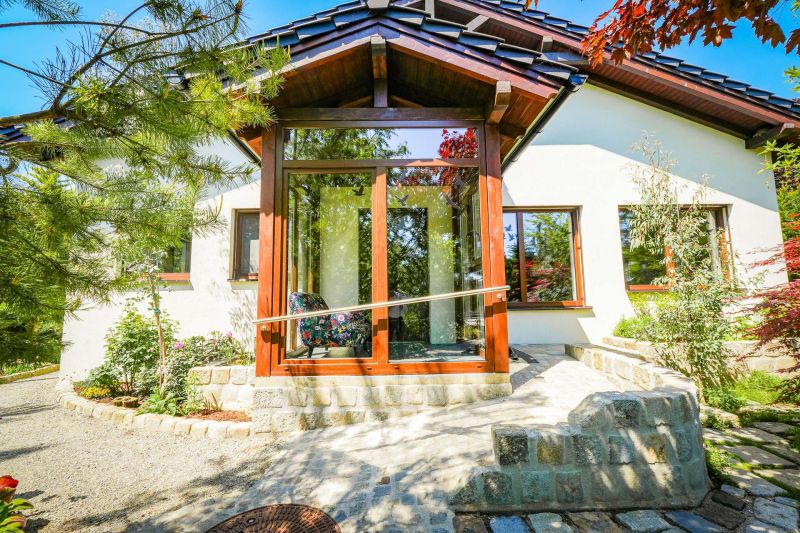 Exklusives Einfamilienhaus mit Pool, Garage, Gartenparadies & hochwertiger Ausstattung nahe Wien /  / 2230 Gnserndorf / Bild 4