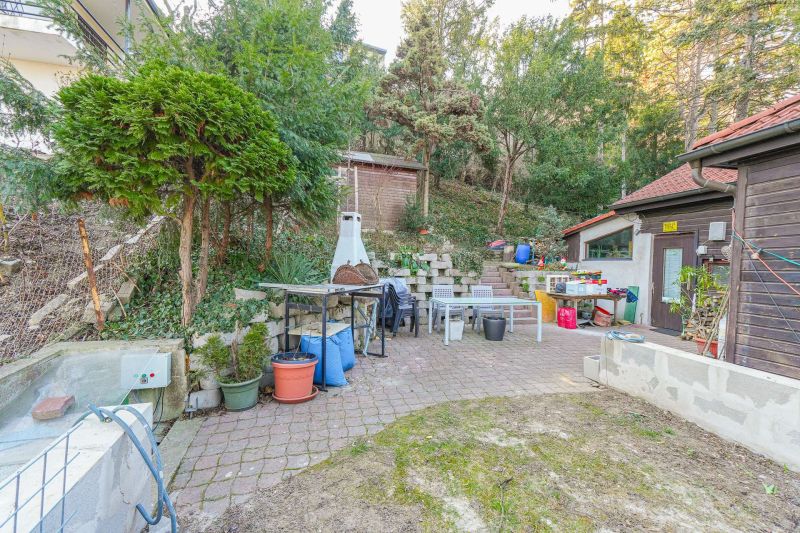 Raritt in 1190 Wien: Baugrundstck mit Sommerhaus und Donaublick! /  / 1190 Wien / Bild 1