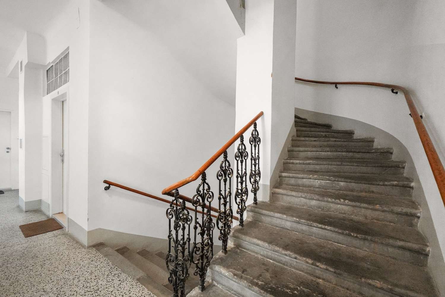 Effizient geschnittene Altbauwohnung mit 2 getrennten Schlafzimmern /  / 1170 Wien / Bild 5