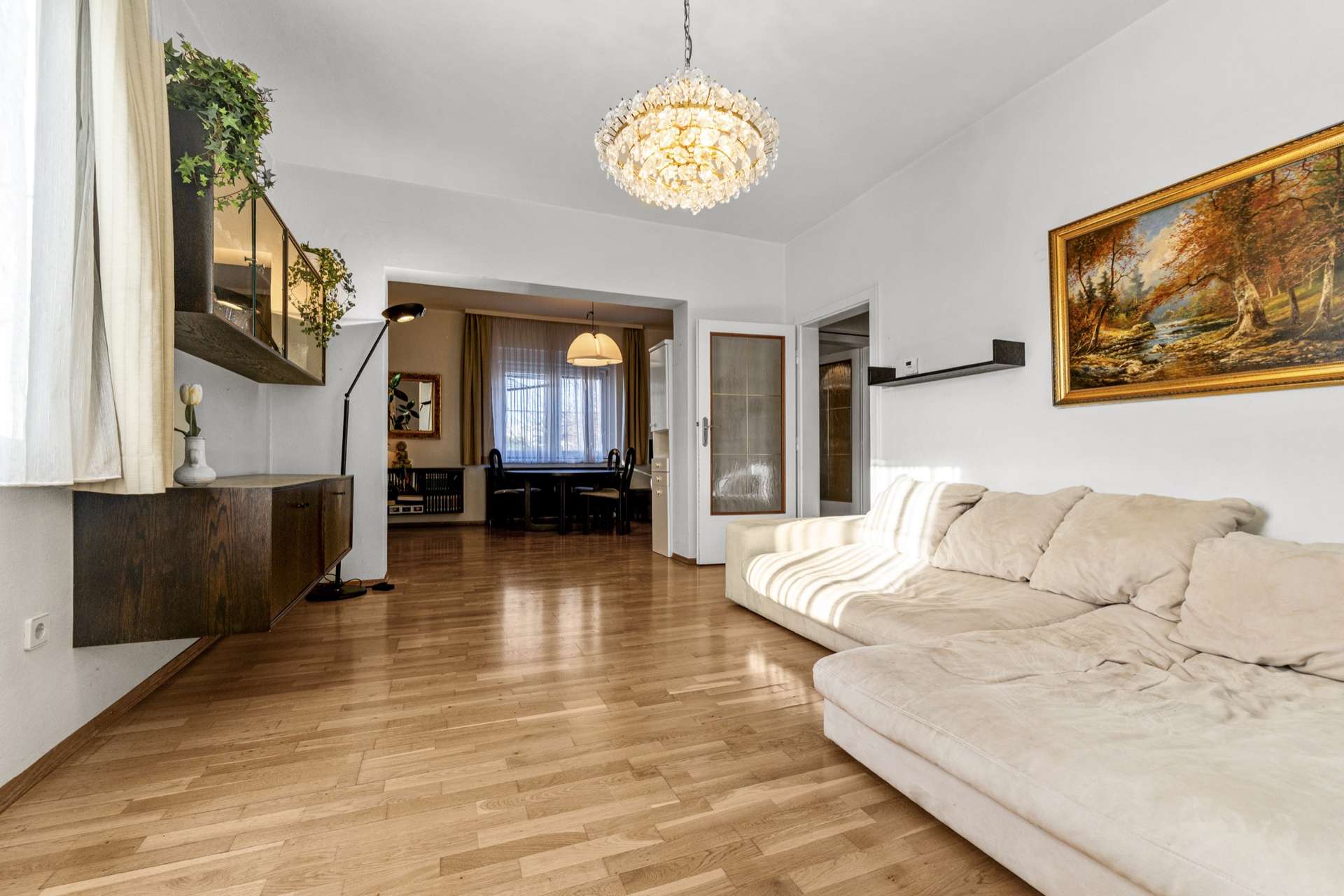 Gro�z�giges Einfamilienhaus mit durchdachtem Grundriss, Keller und zwei Garagen in 2100 Korneuburg /  / 2100&nbsp;Korneuburg / Bild 8