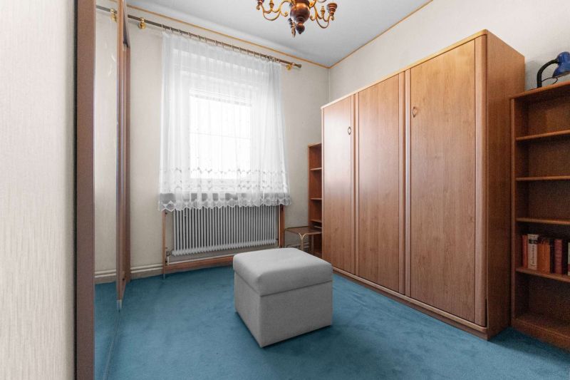 Gro�z�giges Einfamilienhaus mit durchdachtem Grundriss, Keller und zwei Garagen in 2100 Korneuburg /  / 2100&nbsp;Korneuburg / Bild 8