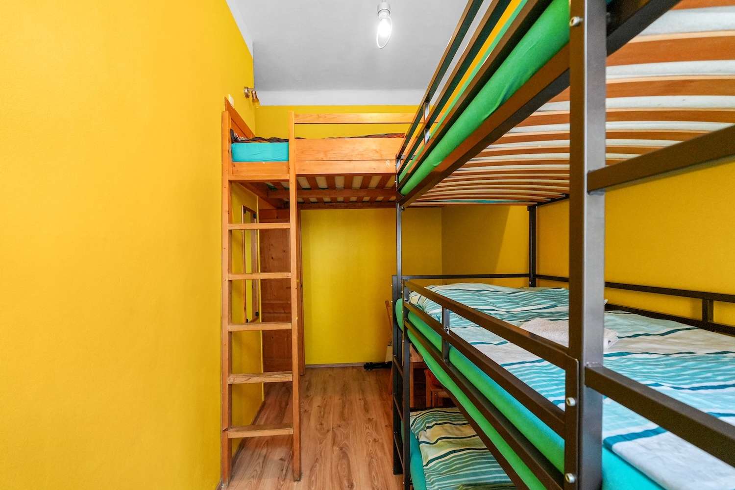 Kompakte Altbauwohnung mit 2 Zimmern & zustzlichen Galerieflchen /  / 1170 Wien / Bild 6