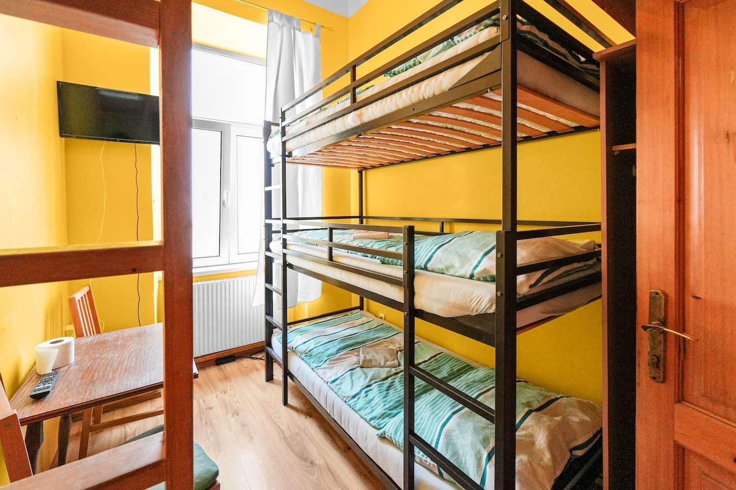 Kompakte Altbauwohnung mit 2 Zimmern & zustzlichen Galerieflchen /  / 1170 Wien / Bild 3