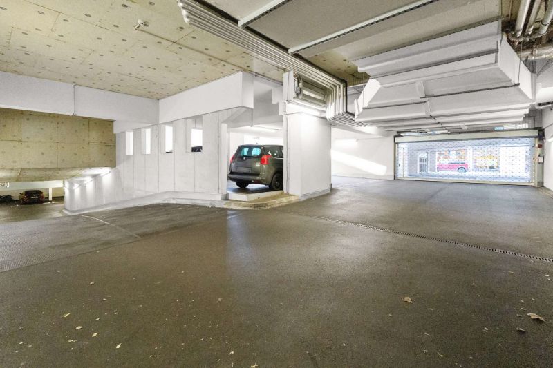 Hochwertige Dachgeschosswohnung mit Donaublick, großer Wohnküche, Klimaanlagen & 4 Zimmern / / 1020 Wien / Bild 13