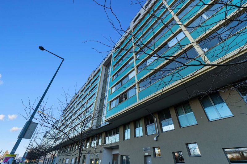 Hochwertige Dachgeschosswohnung mit Donaublick, großer Wohnküche, Klimaanlagen & 4 Zimmern / / 1020 Wien / Bild 15