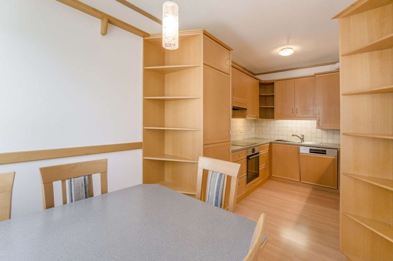 Helle 3-Zimmer-Wohnung mit Balkon, Tiefgarage & guter Anbindung ? Himberg bei Wien /  / 2325 Himberg bei Wien / Bild 9