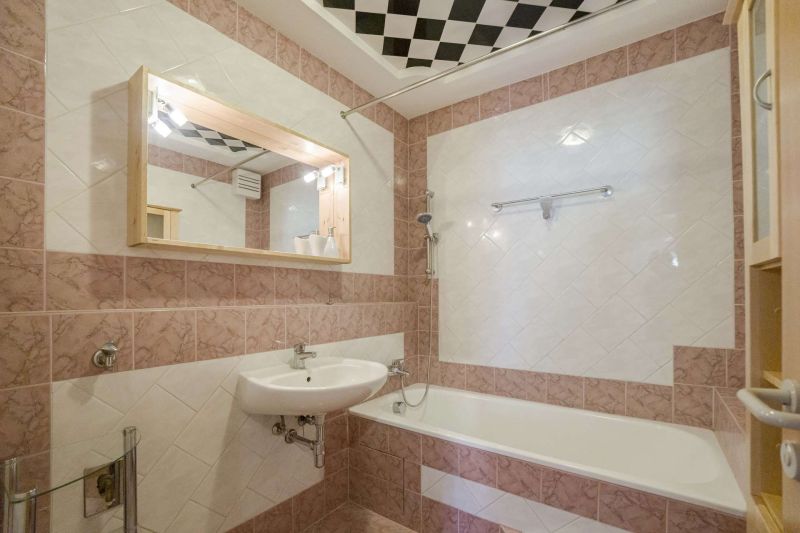Helle 3-Zimmer-Wohnung mit Balkon, Tiefgarage & guter Anbindung ? Himberg bei Wien /  / 2325 Himberg bei Wien / Bild 10