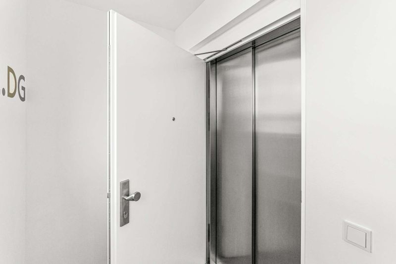 ++NEU++ Exklusiver Erstbezug: Luxuriöse 4-Zimmer-Dachgeschosswohnung mit Terrasse - Mollardgasse 50 / / 1060 Wien / Bild 2