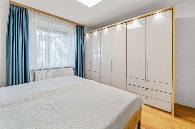 ++ Einziehen und wohlfühlen ++ Sanierte und vollmöblierte 3-Zimmer-Wohnung mit Loggia nahe U6 / / 1230 Wien / Bild 2