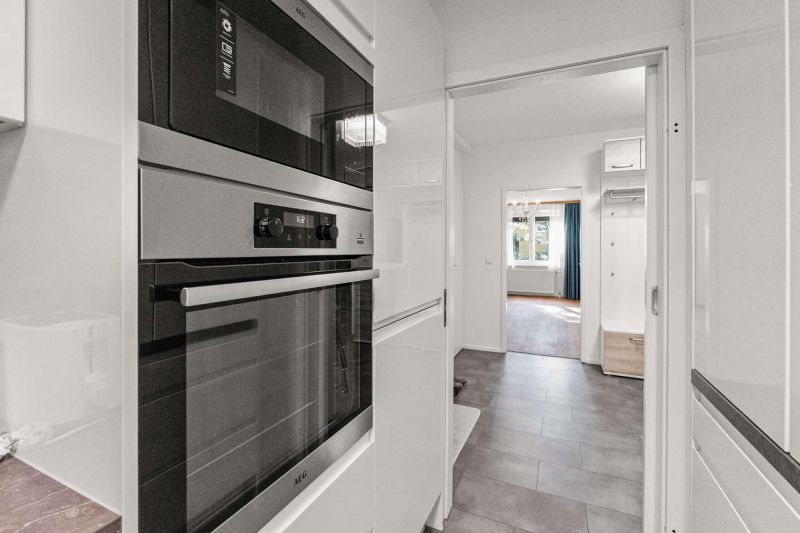 ++ Einziehen und wohlfühlen ++ Sanierte und vollmöblierte 3-Zimmer-Wohnung mit Loggia nahe U6 / / 1230 Wien / Bild 5