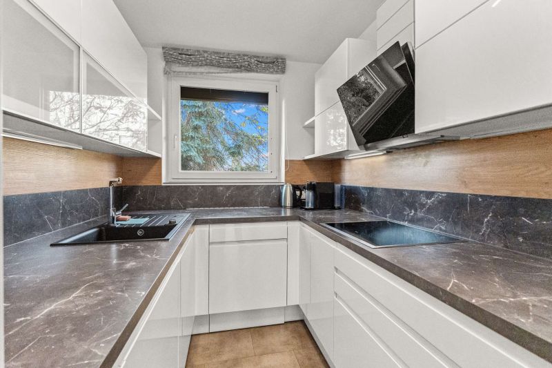 ++ Einziehen und wohlfühlen ++ Sanierte und vollmöblierte 3-Zimmer-Wohnung mit Loggia nahe U6 / / 1230 Wien / Bild 4