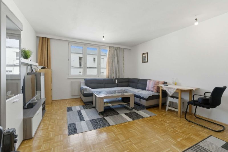 Helle 2-Zimmer-Wohnung und Garage nahe U1 in 1100 Wien /  / 1100&nbsp;Wien / Bild 1