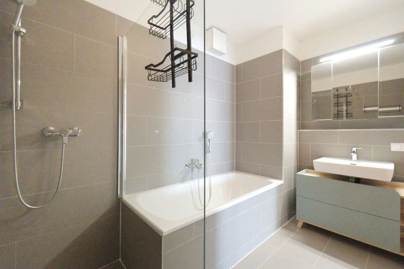 Helle 3-Zimmer-Wohnung mit Südbalkon, Klimaanlage, Tiefgarage & ruhiger Innenhoflage nahe der Donau / / 1020 Wien / Bild 16