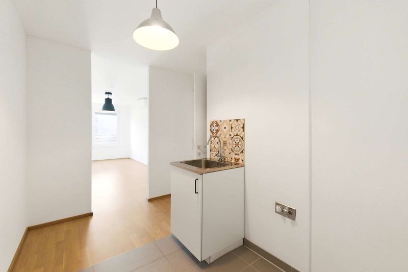 Helle 3-Zimmer-Wohnung mit Südbalkon, Klimaanlage, Tiefgarage & ruhiger Innenhoflage nahe der Donau / / 1020 Wien / Bild 11