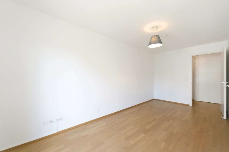 Helle 3-Zimmer-Wohnung mit Südbalkon, Klimaanlage, Tiefgarage & ruhiger Innenhoflage nahe der Donau / / 1020 Wien / Bild 13