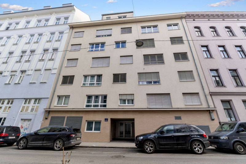 Großzügige 4-Zimmer-Dachgeschosswohnung mit Terrasse & Klimaanlage in 1060 Wien / / 1060 Wien / Bild 8