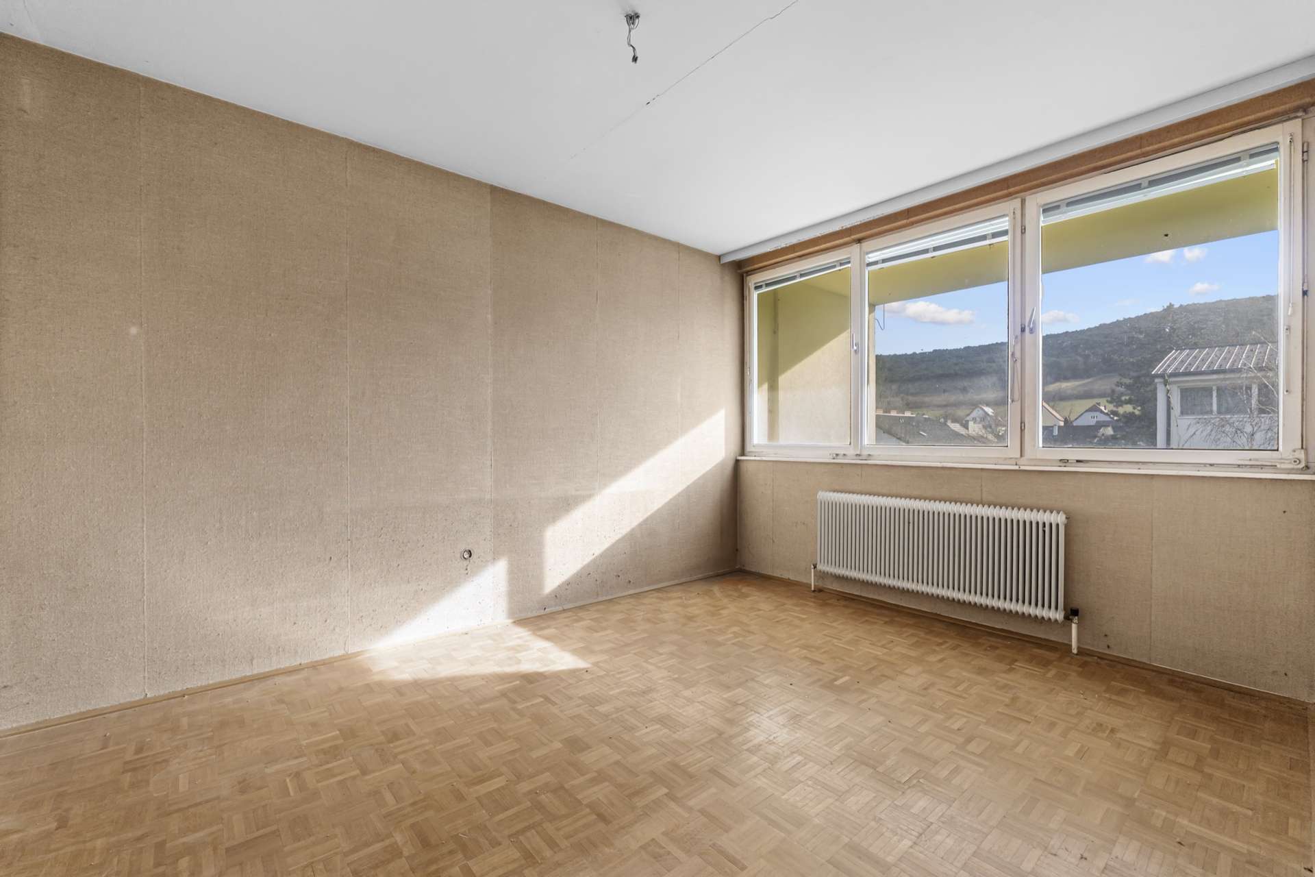Helle 3-Zimmer-Dachgeschosswohnung mit Loggia in Ruhelage /  / 2753&nbsp;Markt Piesting / Bild 2