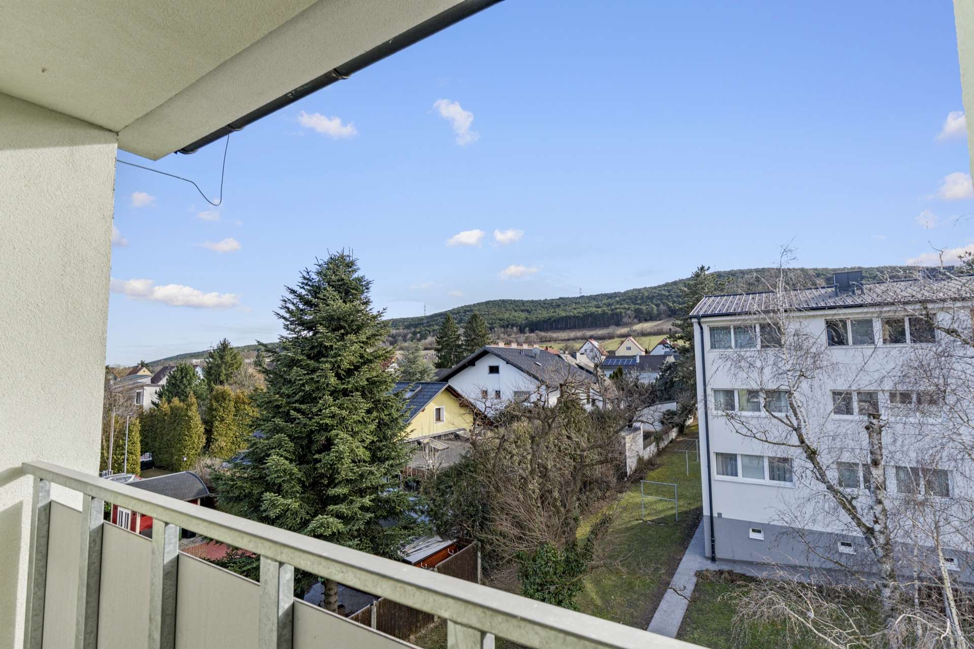 Helle 3-Zimmer-Dachgeschosswohnung mit Loggia in Ruhelage /  / 2753&nbsp;Markt Piesting / Bild 6