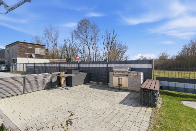 Exklusives Wohnen direkt am Golfplatz - Gehobenes Einfamilienhaus - Keller, Pool, Teich & PV-Anlage /  / 1220&nbsp;Wien / Bild 9