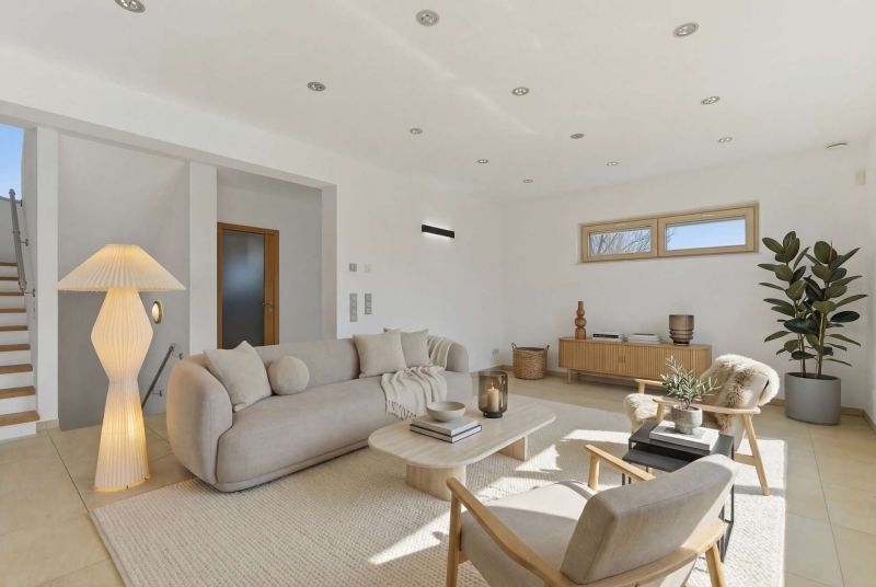 Exklusives Wohnen direkt am Golfplatz - Gehobenes Einfamilienhaus - Keller, Pool, Teich & PV-Anlage /  / 1220&nbsp;Wien / Bild 4