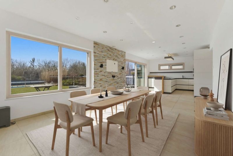 Exklusives Wohnen direkt am Golfplatz - Gehobenes Einfamilienhaus - Keller, Pool, Teich & PV-Anlage /  / 1220&nbsp;Wien / Bild 3