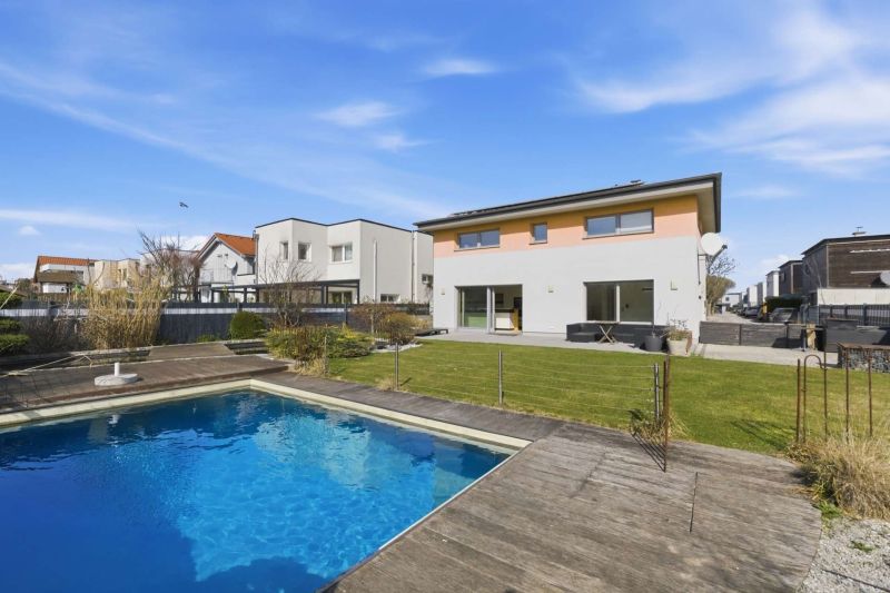 Exklusives Wohnen direkt am Golfplatz - Gehobenes Einfamilienhaus - Keller, Pool, Teich & PV-Anlage /  / 1220&nbsp;Wien / Bild 8