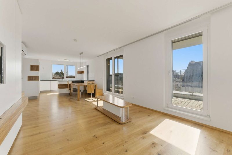 Dachgeschosswohnung mit hochwertigen Ma�m�beln, Terrasse, Klimaanlage & Stellplatz nahe Alten Donau /  / 1220&nbsp;Wien / Bild 3