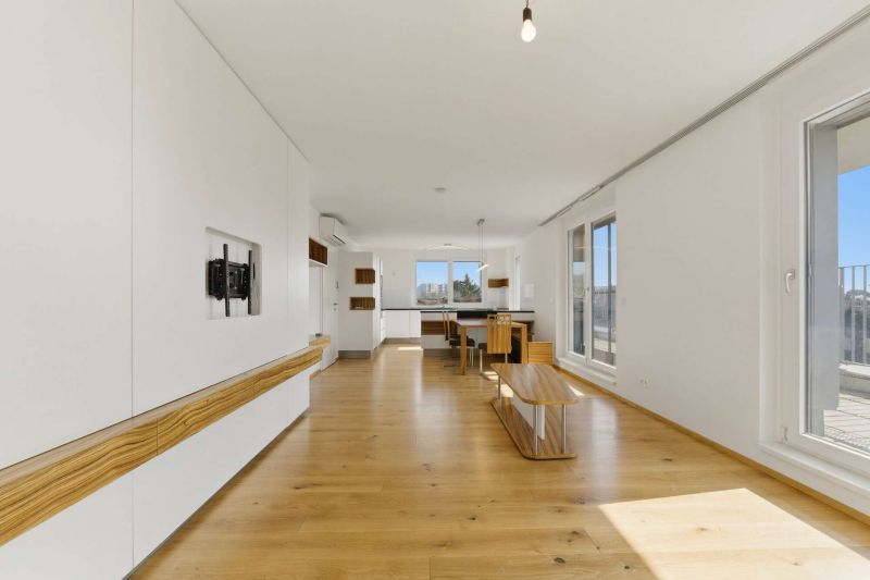 Dachgeschosswohnung mit hochwertigen Ma�m�beln, Terrasse, Klimaanlage & Stellplatz nahe Alten Donau /  / 1220&nbsp;Wien / Bild 7