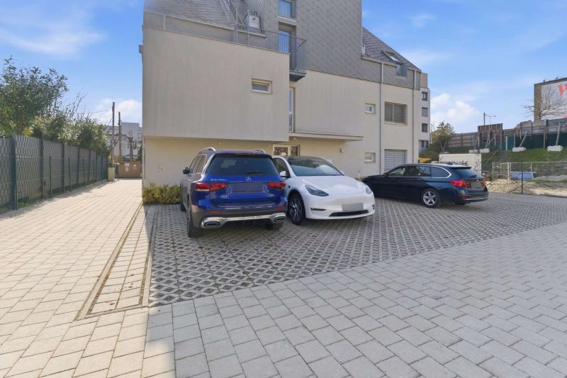 Dachgeschosswohnung mit hochwertigen Ma�m�beln, Terrasse, Klimaanlage & Stellplatz nahe Alten Donau /  / 1220&nbsp;Wien / Bild 14