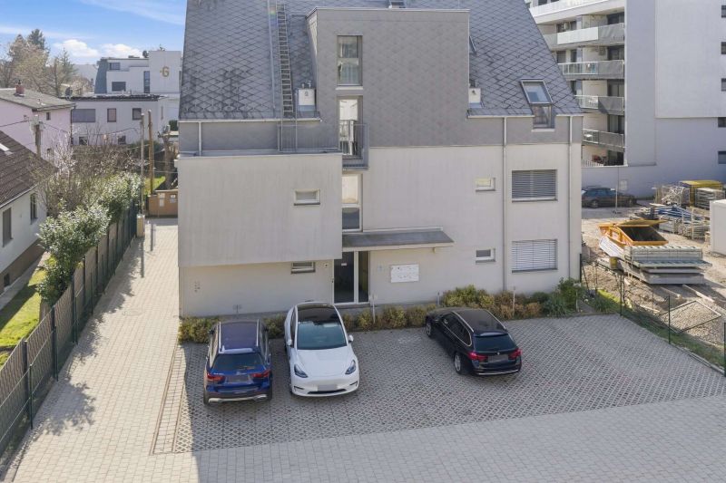 Dachgeschosswohnung mit hochwertigen Ma�m�beln, Terrasse, Klimaanlage & Stellplatz nahe Alten Donau /  / 1220&nbsp;Wien / Bild 15