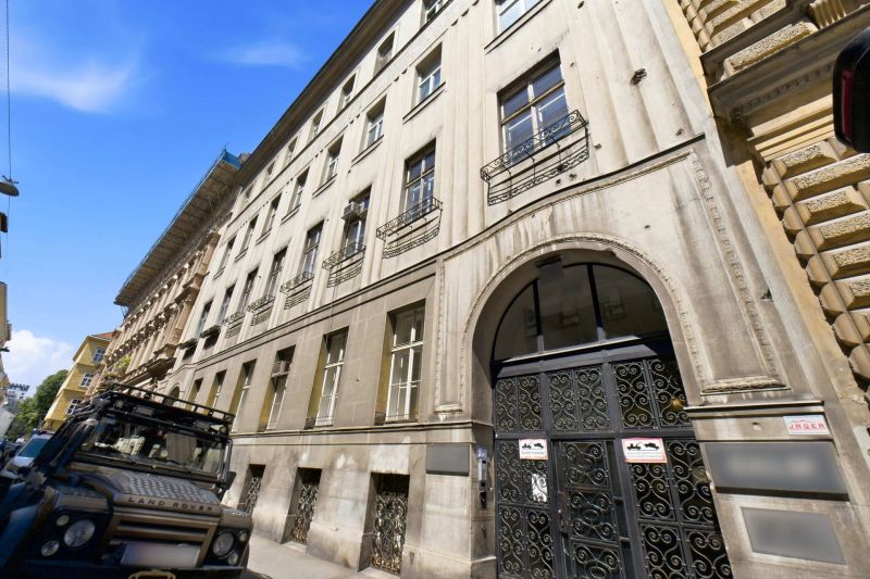 GROSSZ�GIGE 5-ZIMMER-ALTBAUWOHNUNG MIT CA. 161 M� ? WOHNEN UND ARBEITEN IN BEGEHRTER LAGE VON NEUBAU /  / 1070&nbsp;Wien / Bild 11