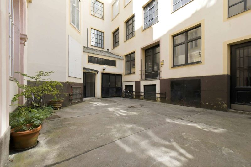 GROSSZ�GIGE 5-ZIMMER-ALTBAUWOHNUNG MIT CA. 161 M� ? WOHNEN UND ARBEITEN IN BEGEHRTER LAGE VON NEUBAU /  / 1070&nbsp;Wien / Bild 15