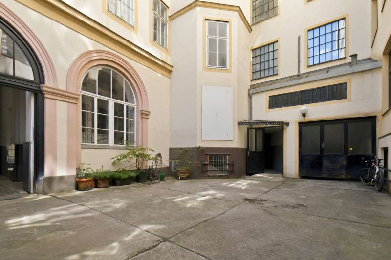 GROSSZ�GIGE 5-ZIMMER-ALTBAUWOHNUNG MIT CA. 161 M� ? WOHNEN UND ARBEITEN IN BEGEHRTER LAGE VON NEUBAU /  / 1070&nbsp;Wien / Bild 13