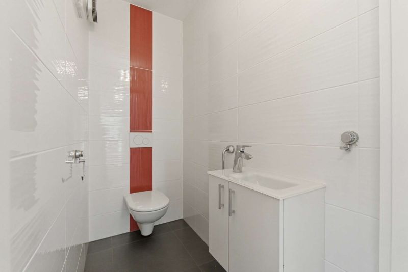 Helle 3-Zimmer-Dachgeschosswohnung mit großer Terrasse & Garage nahe Kagraner Platz / / 1220 Wien / Bild 0