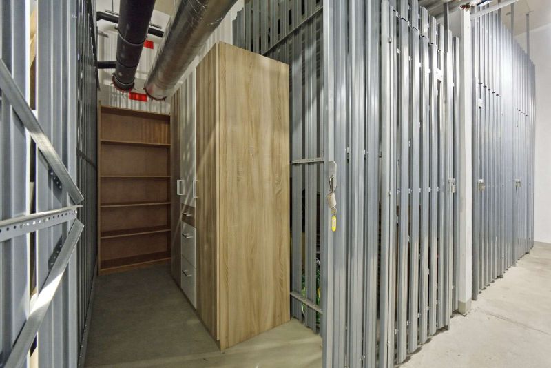 Helle 3-Zimmer-Dachgeschosswohnung mit großer Terrasse & Garage nahe Kagraner Platz / / 1220 Wien / Bild 14
