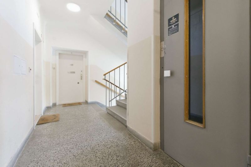 2-Zimmer-Wohnung, neu saniert und vollm�bliert, mit Lift in Wien-Margareten /  / 1050&nbsp;Wien / Bild 2