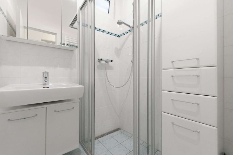 2-Zimmer-Wohnung, neu saniert und vollm�bliert, mit Lift in Wien-Margareten /  / 1050&nbsp;Wien / Bild 3
