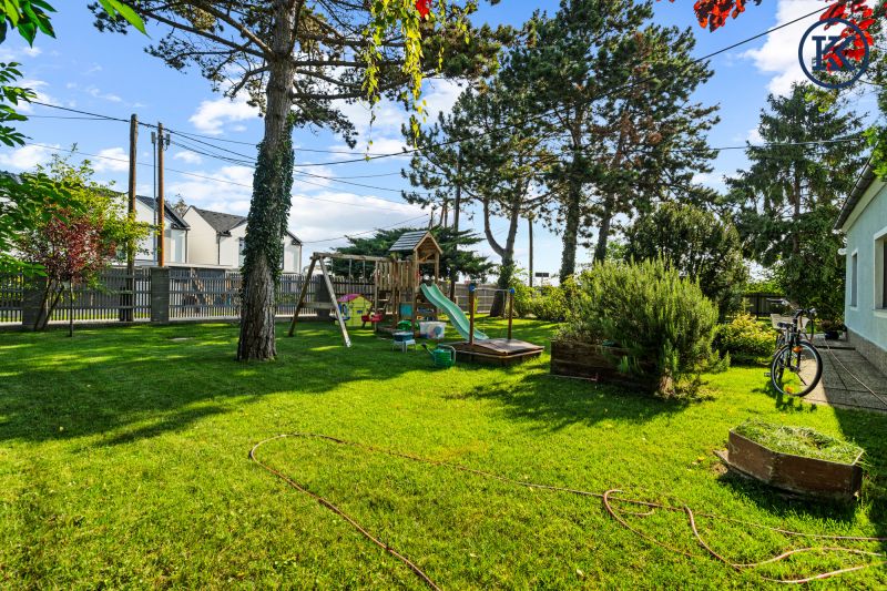 Dieses Grundstck ist kein bloes Stck Land ? es ist eine Einladung, Zukunft zu gestalten.