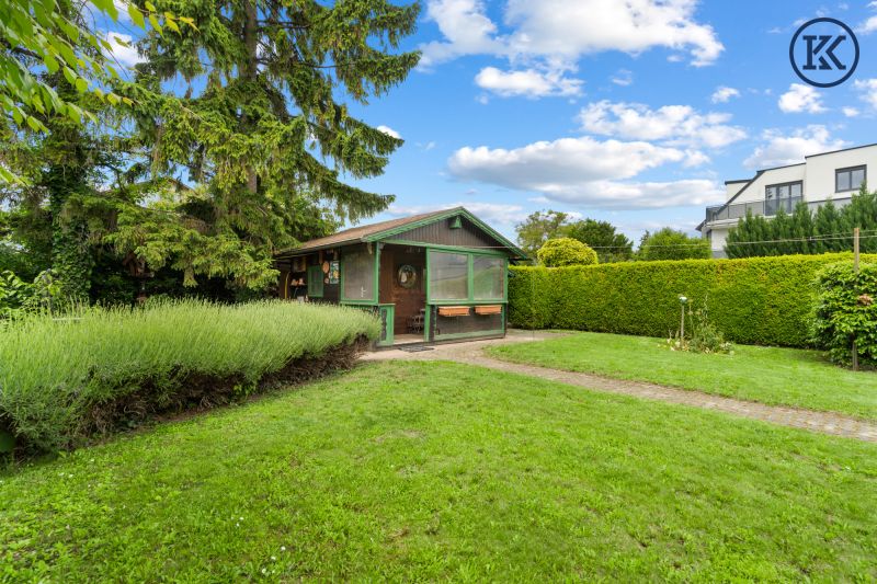 Top-gepflegtes Haus mit Garage, Nebengebude & Traumgarten im 22. Bezirk /  / 1220 Wien, Donaustadt / Bild 1