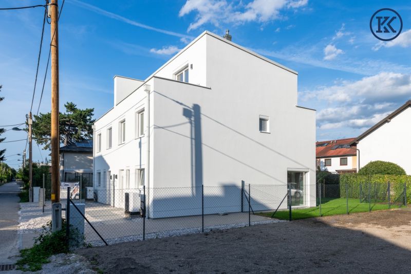 " Attraktives Fnf-Zimmer-Haus in idyllischer Wassernhe " /  / 1220 Wien / Wien 22., Donaustadt / Bild 2