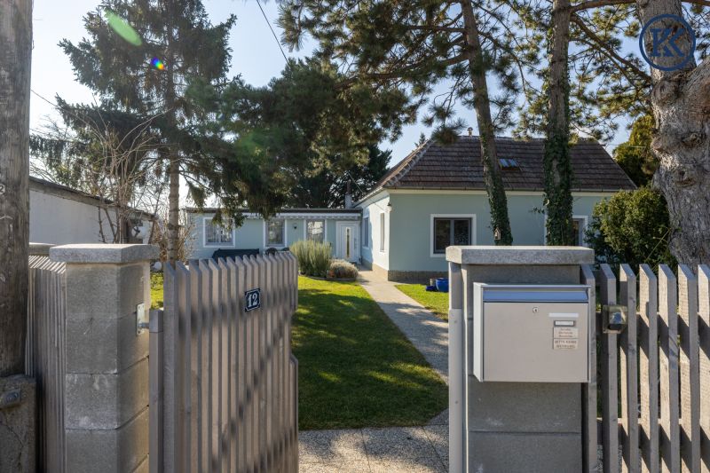 Charmantes Bungalow mit Pool, groes Potenzial /  / 1220 Wien, Donaustadt / Wien 22., D / Bild 5