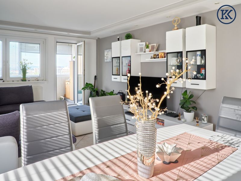 U1-Anbindung & Weitblick: Gro�z�gige 3-Zimmer-Wohnung mit Loggia nahe Donauzentrum