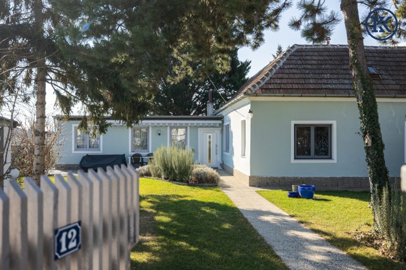 Charmantes Bungalow mit Pool, groes Potenzial /  / 1220 Wien, Donaustadt / Wien 22., D / Bild 6