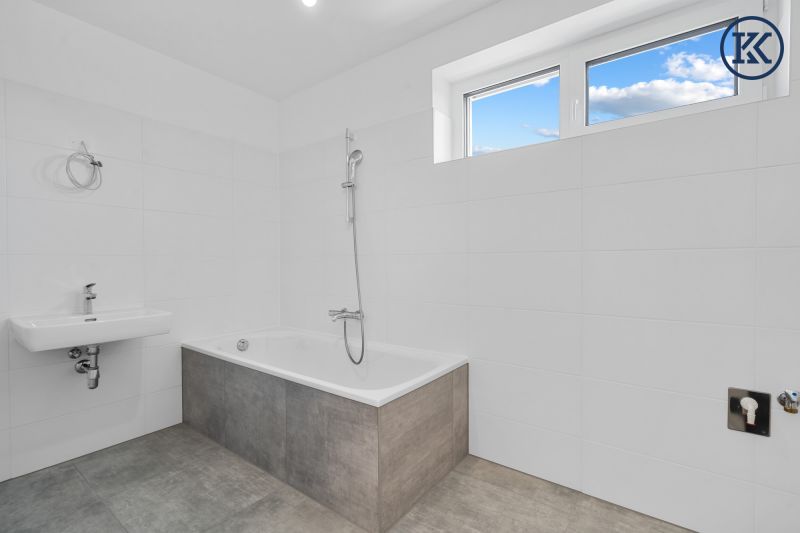 Erstbezug mit groer Terrasse und Klimaanlage ? moderne 3-Zimmer-Wohnung in Toplage /  / 1220 Wien, Donaustadt / Bild 2