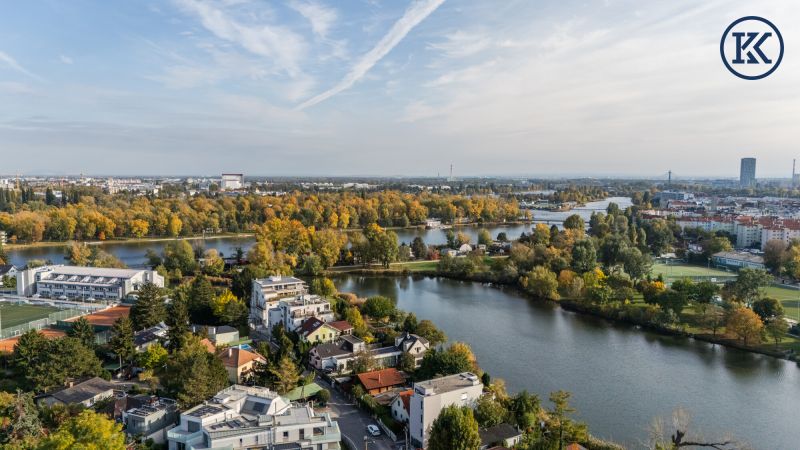 Sommer-Deal nahe UNO & Alter Donau: DG-Wohnung mit 2 Terrassen & K�che ? nur f�r kurze Zeit!